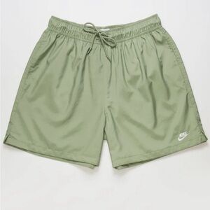 Nike Men’s Club Woven Flow Shorts in Green.